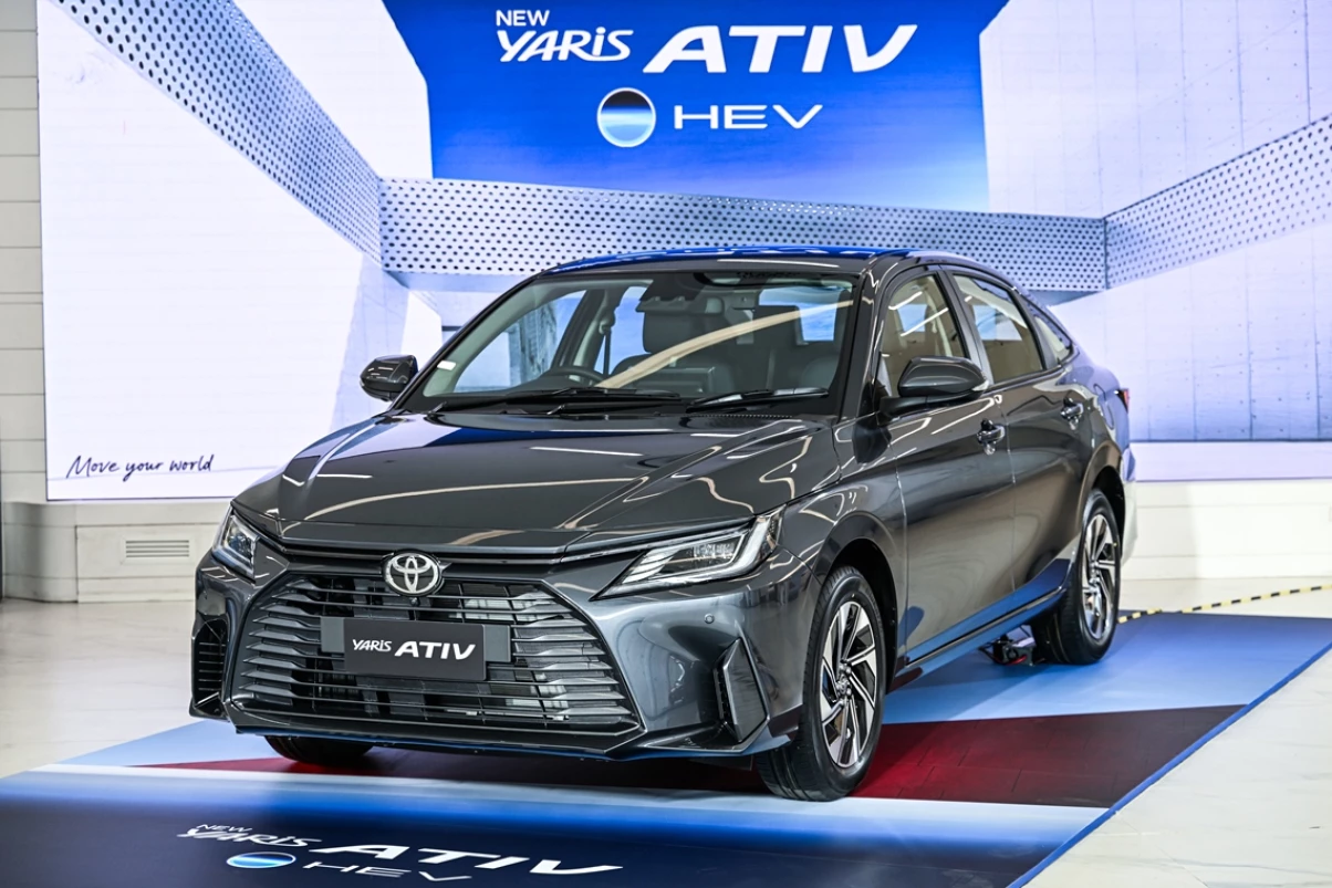 Toyota Vios hybrid versi Thailand varian Premium.