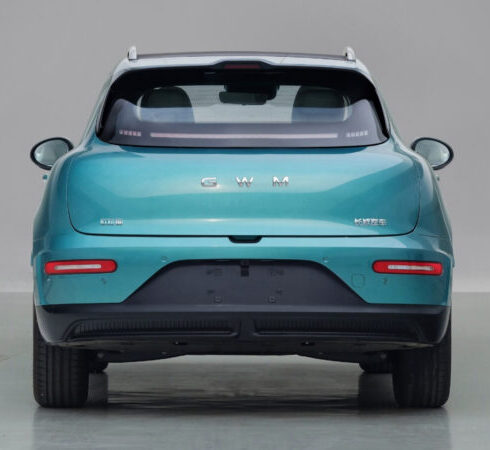 Ora 05 jadi SUV pertama buatan Ora/GWM, berpenggerak listrik.