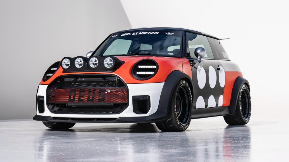 MINI X Deus Ex Machina The Machina, berbasis JCW 2.0.