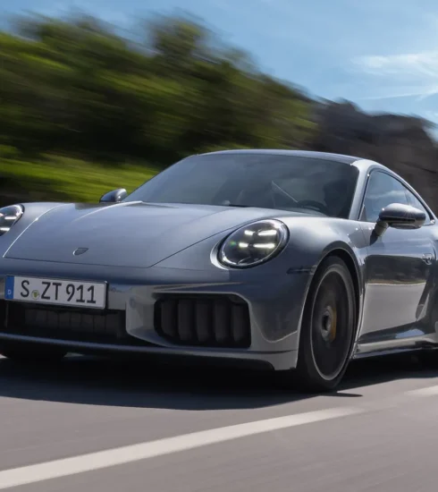 Porsche 911 Turbo S terbaru jadi yang paling kencang sepanjang sejarah.