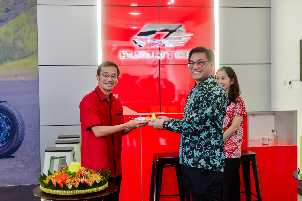 QJMOtor resmi hadir di Bekasi. 