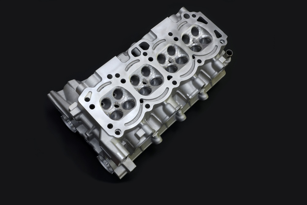 Cylinder head mesin 4A-GE buatan Gazoo Racing.